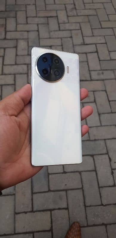 Spark 20pro plus 3