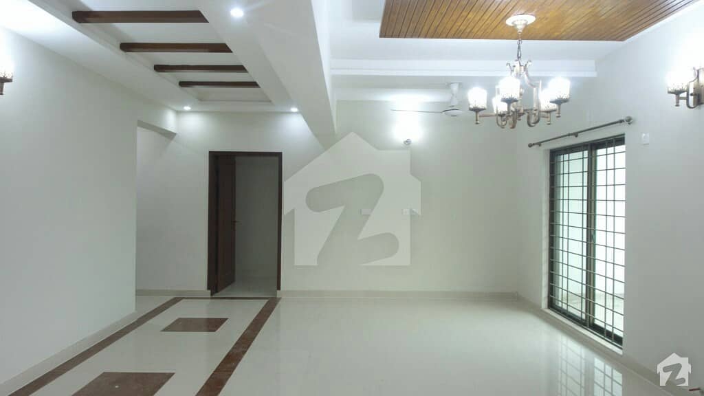 12 Marla 4 Bed Flat For Sale In Askari 11 Lahore 10