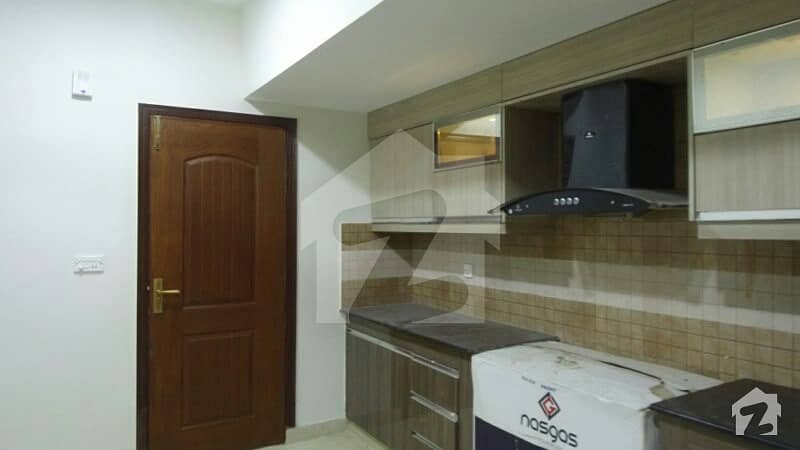 10 Marla 3 Bed Brand New Flat For Sale Askari 11 Lahore 19