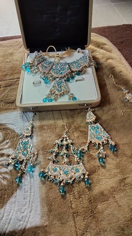 jewellery set 2