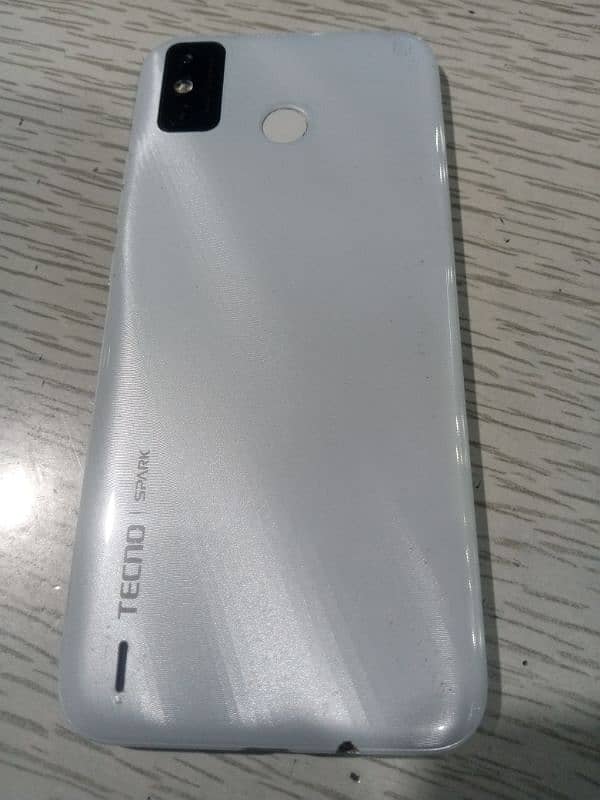 Tecno spark 6go 0