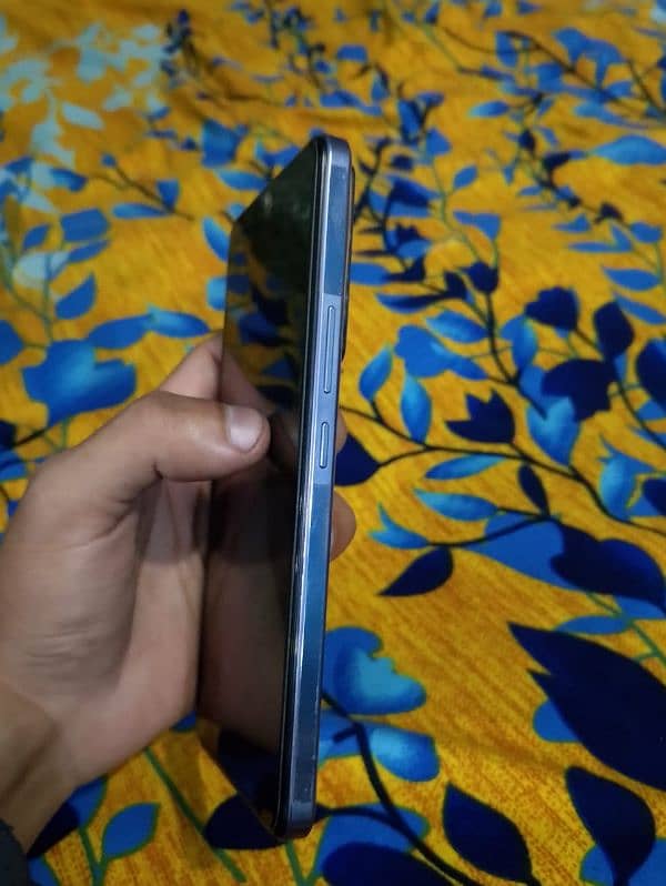 Vivo V 27 E Very good condition urgent sale 2