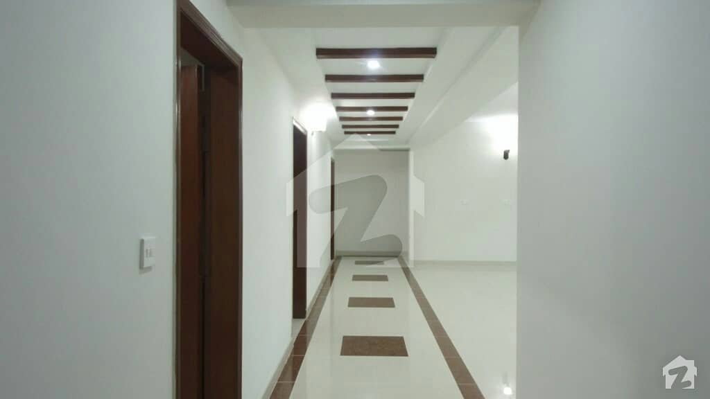 10 Marla 3 Bed Brand New Flat For Sale In Askari 11 Lahore 10