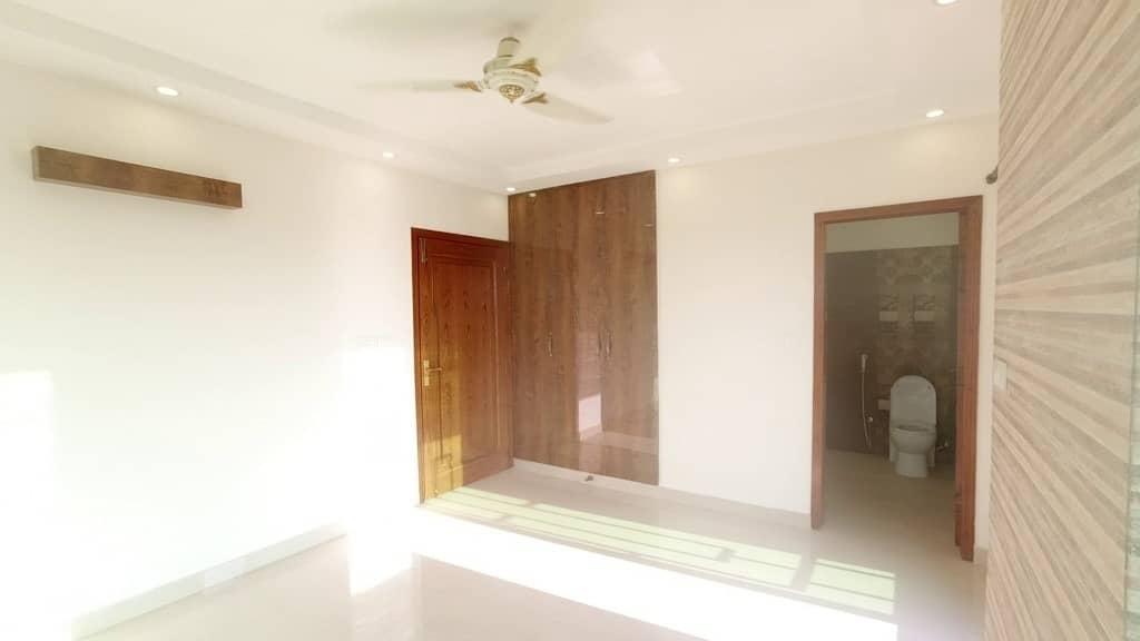 Brand New Penthouse For Sale In Askari 11 Lahore 21