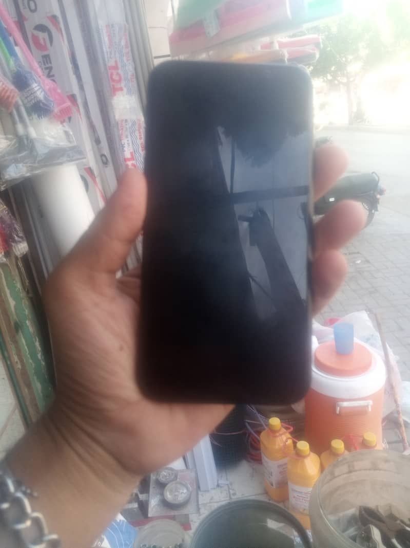 iPhone xr deal sale 42k 10/10 condition available 0