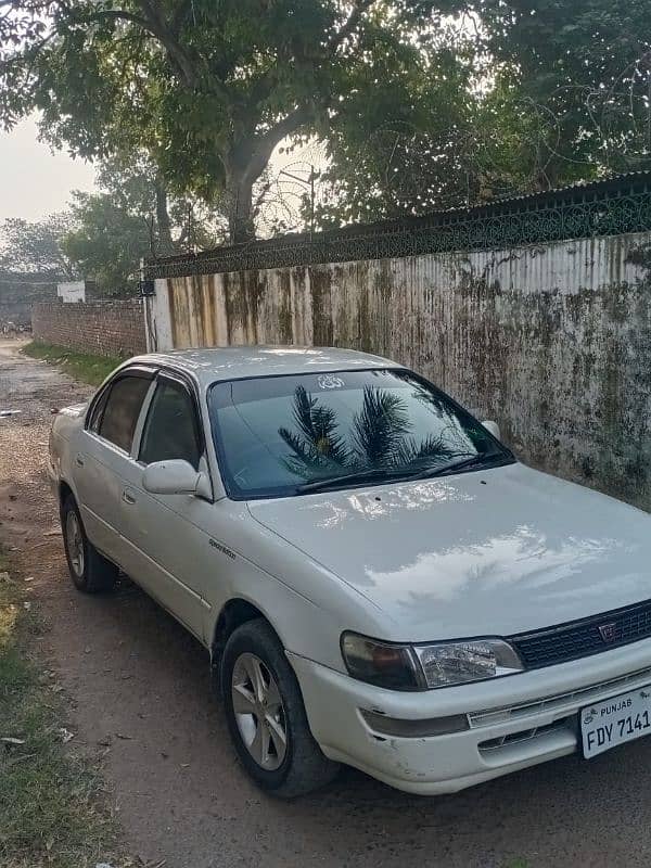 Toyota Corolla GLI 2001 0