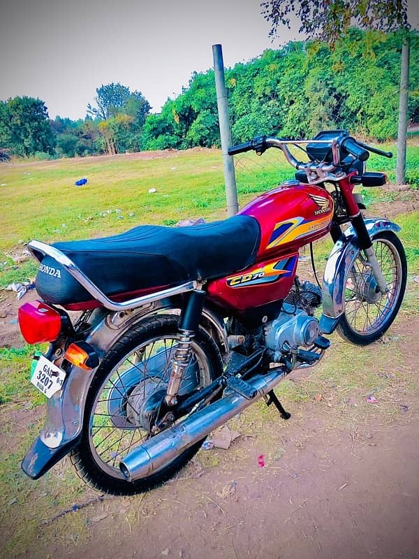 Honda CD70 Punjab number Modal 2004 Price/ 45000/03185675932 1