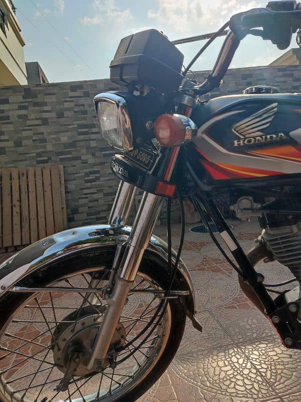 Honda 125 all ok good condition 1