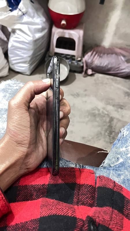 iPhone XS 256 gb battery service non pta 4