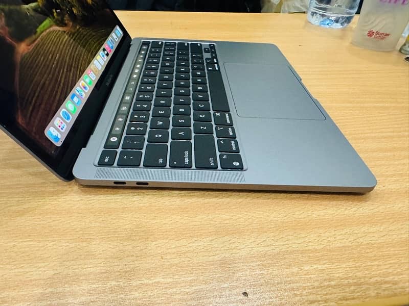 MacBook Pro M1, 2020 ,13” inch, Touch Bar 9