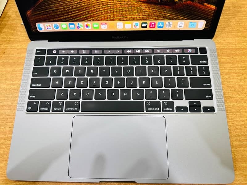 MacBook Pro M1, 2020 ,13” inch, Touch Bar 12