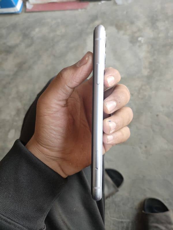 mobile only back and battery chnge lakin battery janiune dalwai h 2