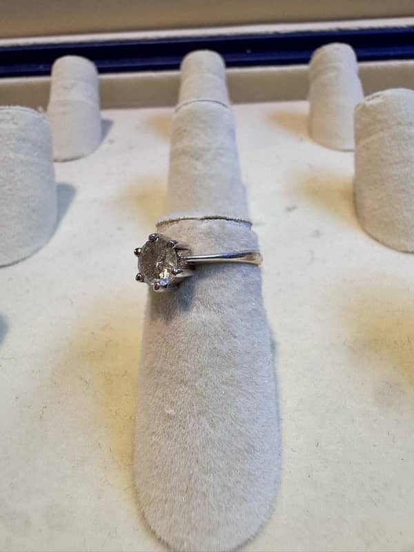 Moissanite stone ring 0