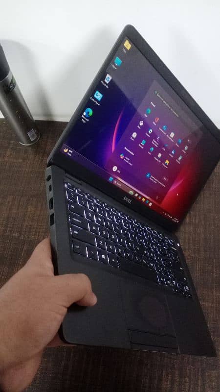 Dell Laptop 0