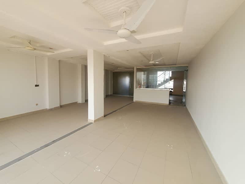 600sq-ft first floor Hall available for sale in Hub commercial Bahria town phase 8 4