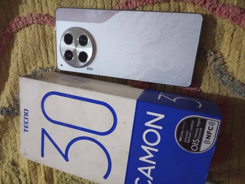 Tecno camon 30 12/256 only box 1