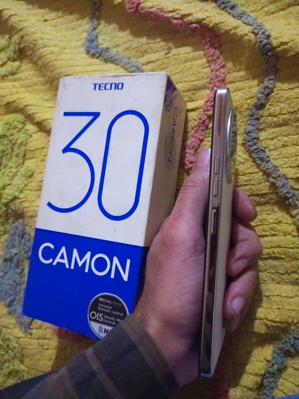 Tecno camon 30 12/256 only box 6