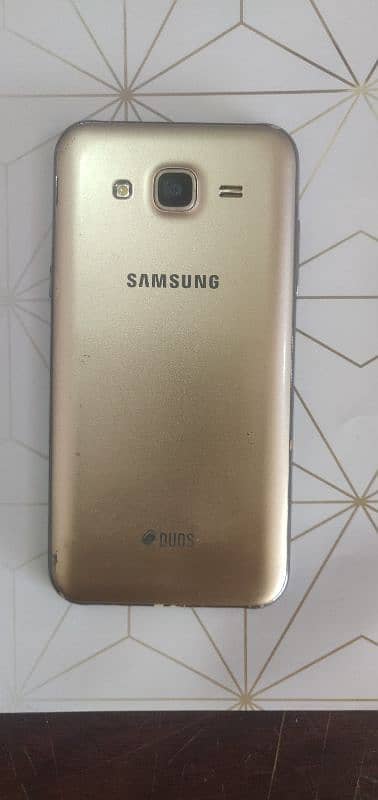 Samsung Galaxy J5 8/1.5 Gb 1