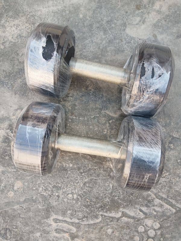 5kg pair dumbells for sale new WhatsApp contact 2