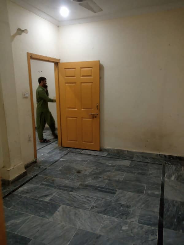 2 rooms portion available for rent in khanna pull sanam chok 1