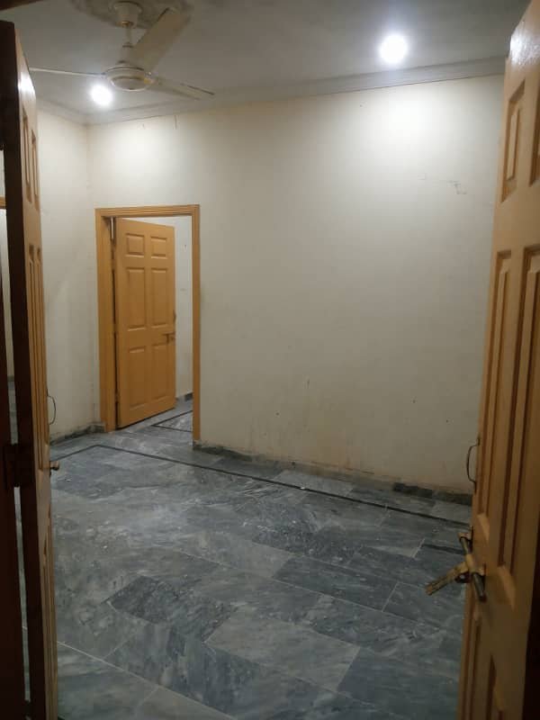 2 rooms portion available for rent in khanna pull sanam chok 5