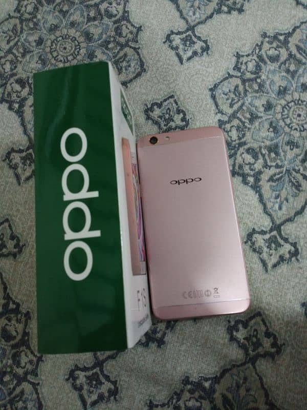 oppo F1S  single handed used 0