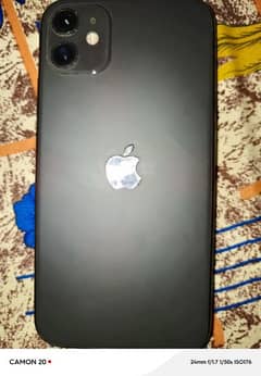 iphone 11 64 gb fu with box