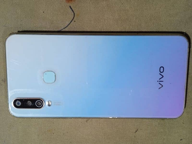 Vivo y17 sale 15000 6