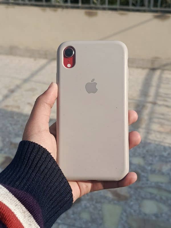 iphone XR urgent sale!!!!! 9