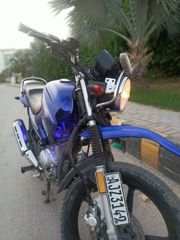 Yamaha YBR 125 G 12