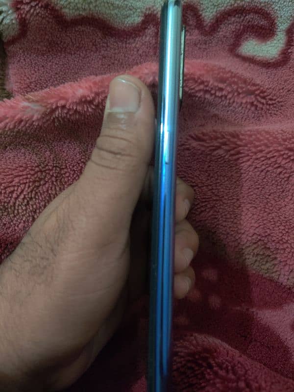 I AM Selling oppo f19 non pta. . . 03049999653 3