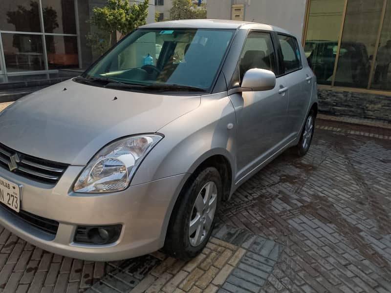 Suzuki Swift 2021 for Sale (Execellent Condition) 3