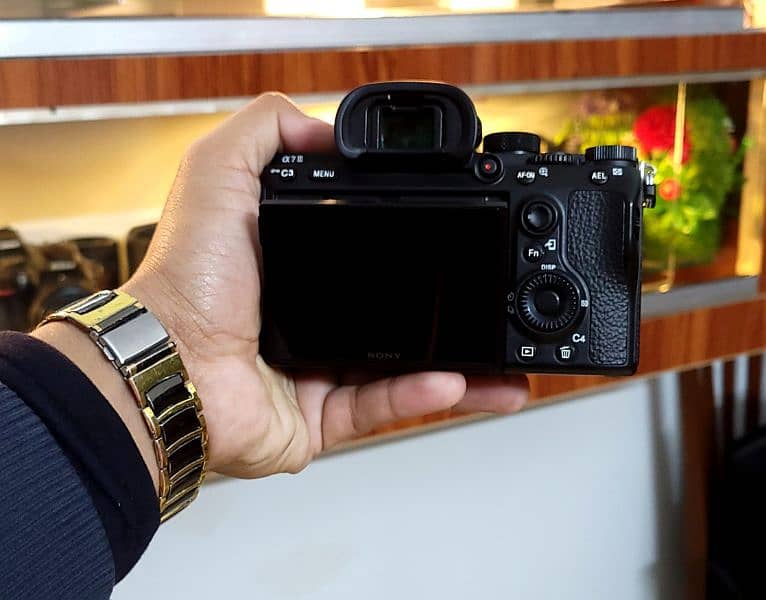 Sony a7 iii (10/10++ Like new) (Official warranty) 4