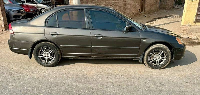 Honda Civic EXi 2001 3