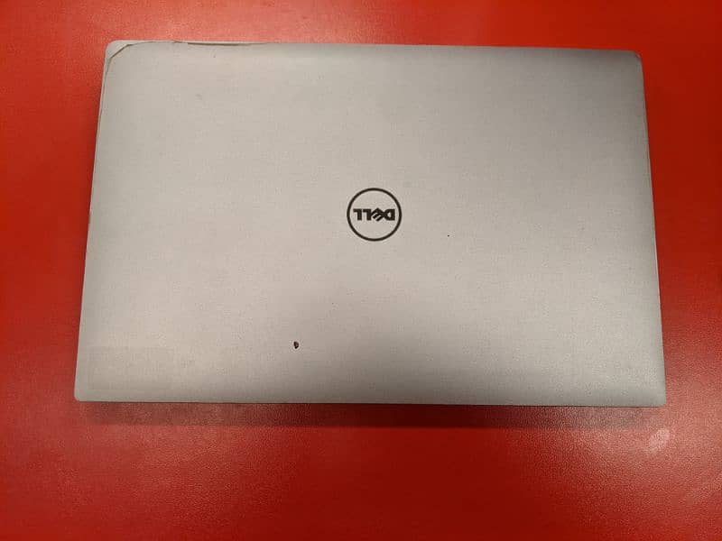 Dell Precision 5510 0