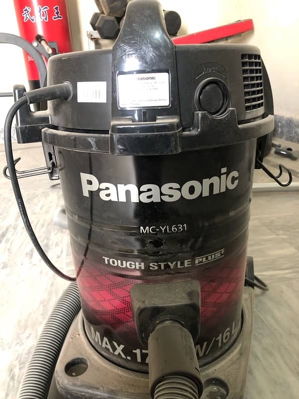 Panasonic Vacuum cleaner 1700W 16L 1