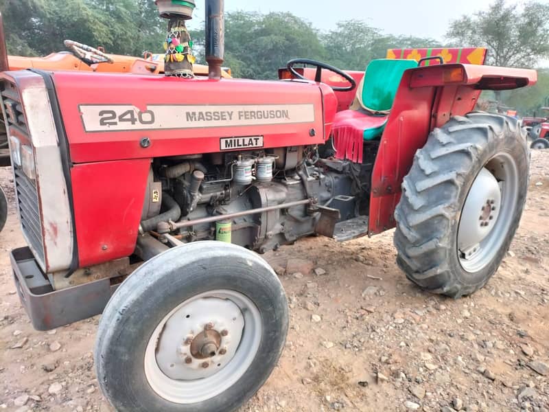 Milat Tractor Massey Ferguson 240 Model 2005 0