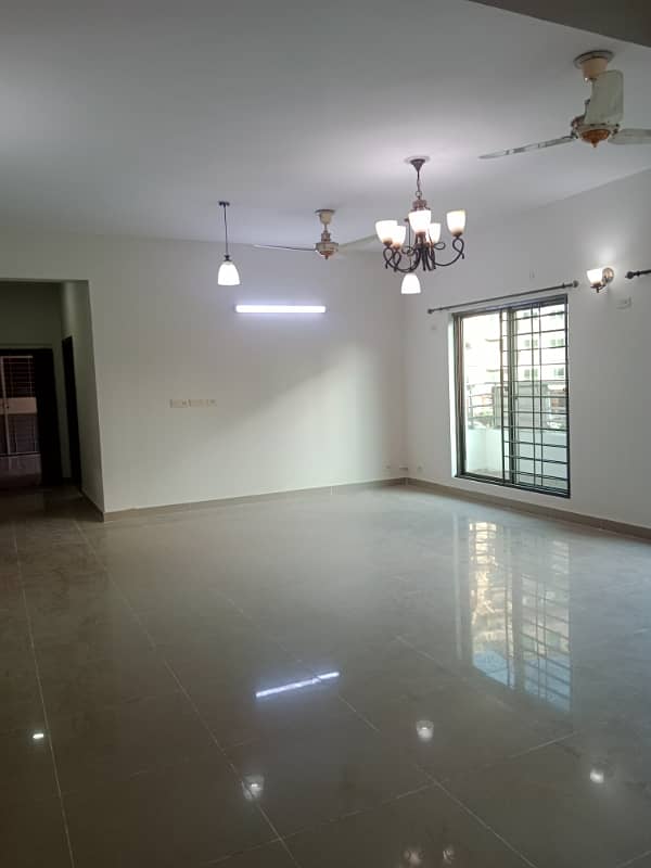 3xBed Shed Parking Army Apartments (2nd Floor) in Askari 11 are available for Rent. 6