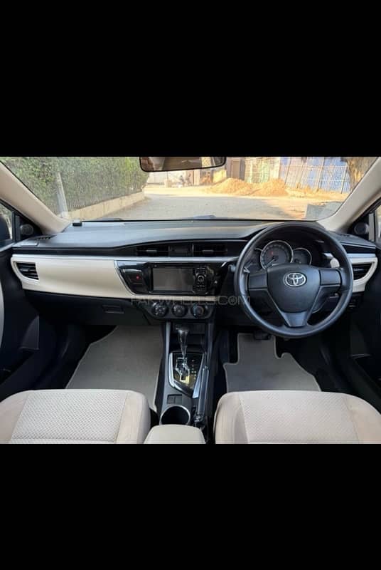 Toyota Corolla Altis 2017 8