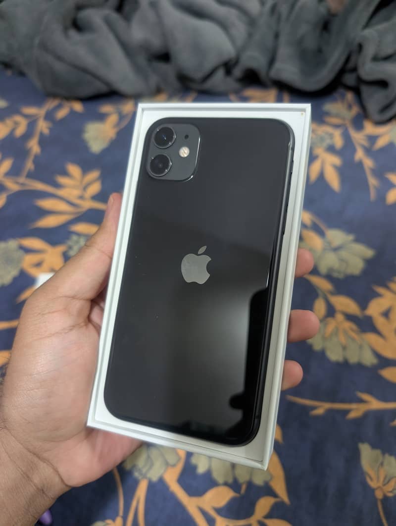 Apple iPhone 11 64GB PTA Approved. 6