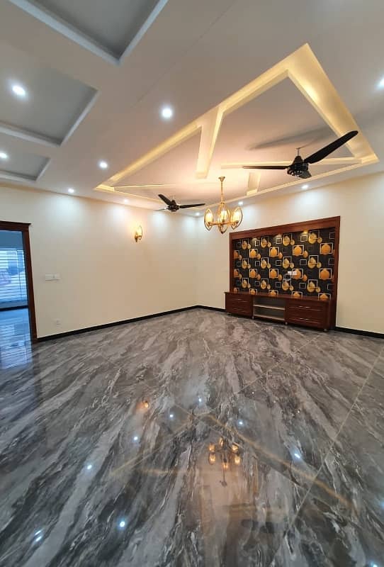 14 Marlas Tile Flooring House With Gas & Boring Available Near Kashmir Highway G-14/4 1