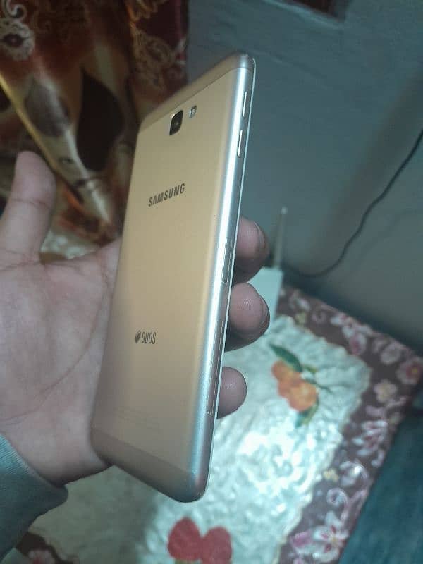 samsumg galaxy j7 prime non pta in good condition 5