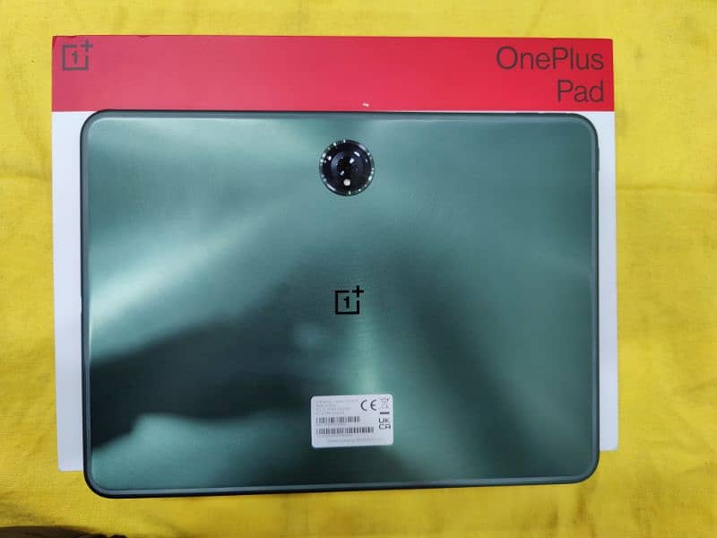 OnePlus tab (8+128) box packed 4