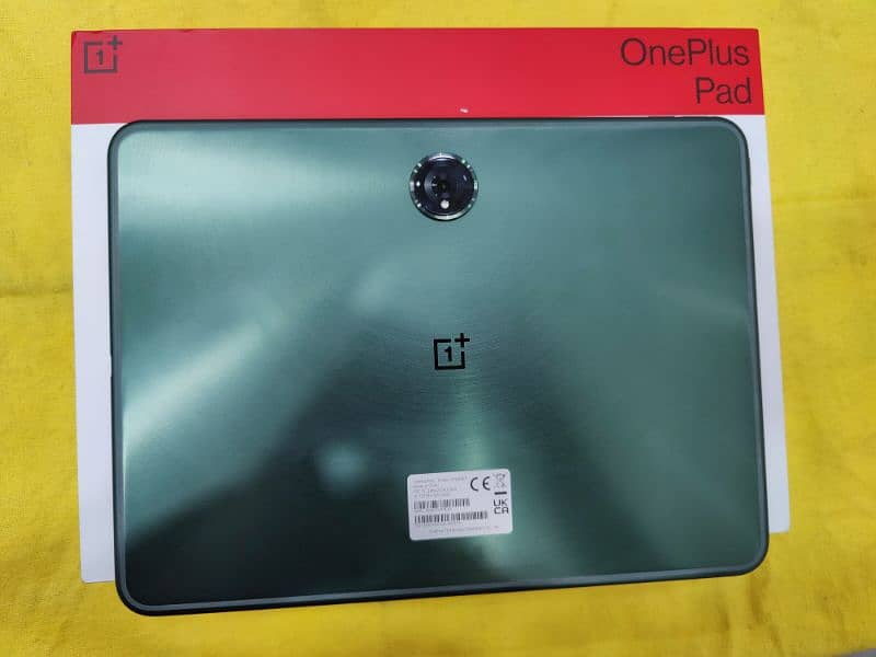 OnePlus tab (8+128) box packed 5