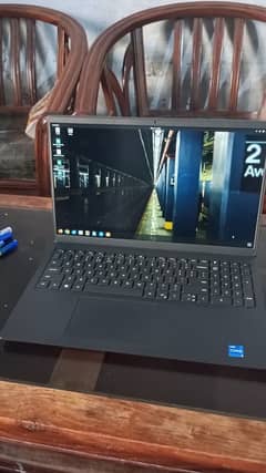 DELL VOSTRO 3520 i5 12th Gen URGENT SALE OFFER !! 95K JUST !