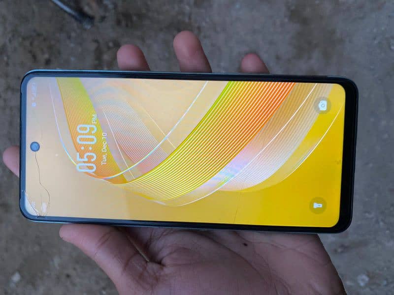 Infinix smart 8 condition 10/10 ha 6