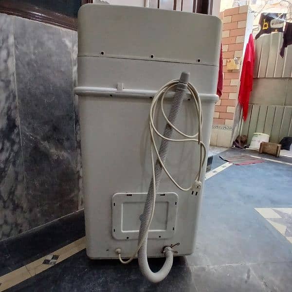 washing machine in good condition 2