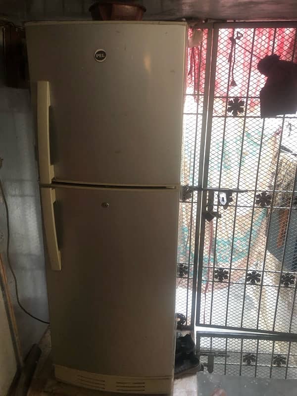 8/10 condition Fridge for Sale – Affordable Price! 0