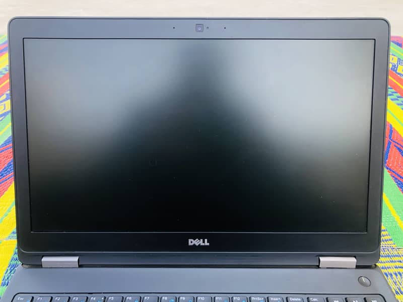 Dell Latitude E5570 Core i3 6th Gen, 8GB, 128GB SSD,Excellent Battery 11