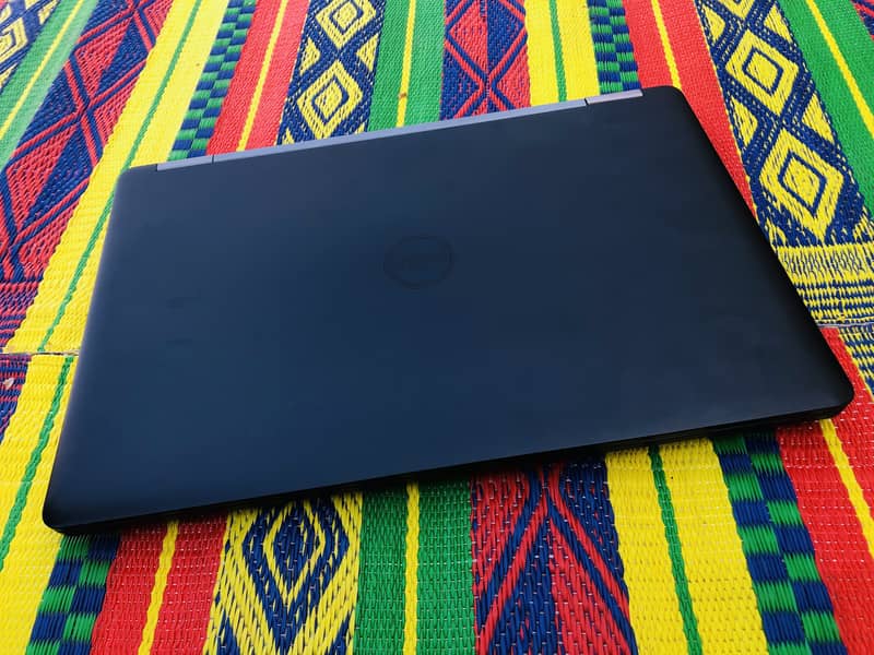 Dell Latitude E5570 Core i3 6th Gen, 8GB, 128GB SSD,Excellent Battery 16